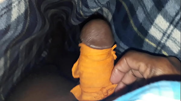 लण्ड को बडाऔर मोटा करने का तरीका आयल से मालिस के बाद कपड़े से बांध कर सो जाओ कुछ ही दिनों में फर्क दिखेगा