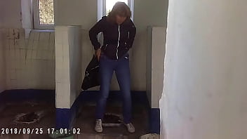 Spy, Wc - Unknown - 2025 - Hot - Session - Video 3124051