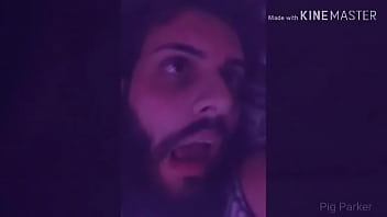 Diogo Defante Comendo Banana Com A Bundinha