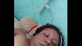 Masturvandose Para El Amante Mientras El Marido No Está