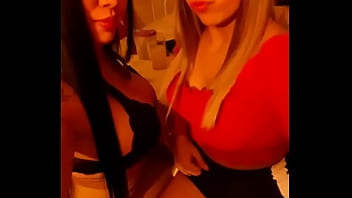 Noche Con La Rubia Lenguita _ )