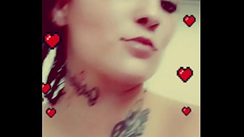 Litty Valentine Playing In The Tub