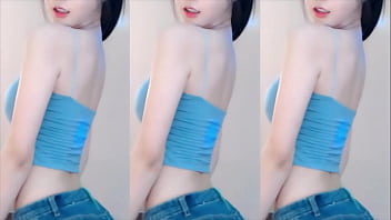 Gái Trung Quốc Nhảy khi_u khích làm anh em nứng