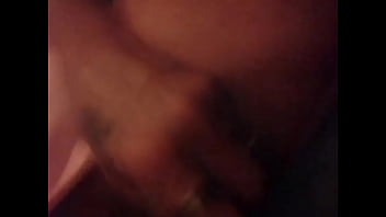 Pretty Pussy Squirts