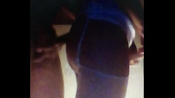 Culona Exquisita Jugando Con Pene Y Consolador