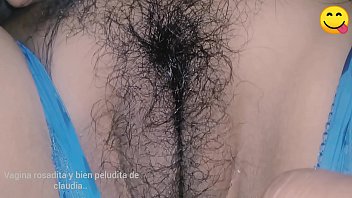 Luego De Una Fiesta D. Y Dedeando Su Vagina Peluda