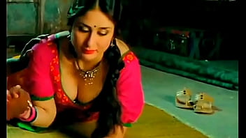 Kareena Kapoor Big Juicy Boobs Pressed