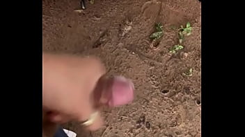 Trai Dam Trong Vuon Cao Su Fckloverz.com