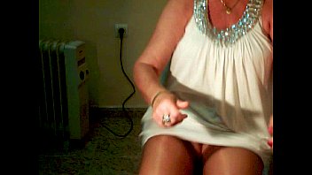 Andrea Playing Her Pussy W Dildo