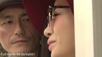 Hete Vrouw Vroeg Taxichauffeur Om Samen Te Douchen