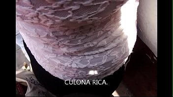 Encoxada A Chica Culona De Negro