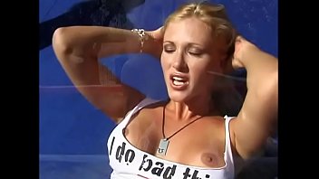 Backyard Babes 3: Platinum Edition: 100% Buck Wild