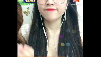 Hotgirl Xuka Livestream Uplive