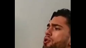 Gostosão Fudendo Gay