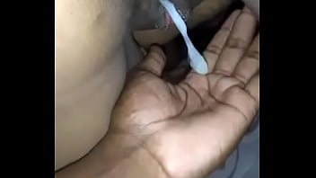 Casal Dany E Brun Enchendo A Bucetinha Da Minha Esposa De Leite