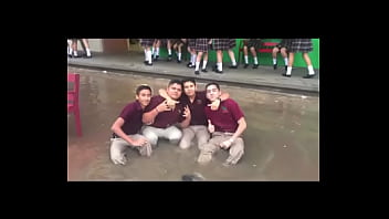 Homosapiens Del Cecyte Xochimilco Les Da La Pendeja Y Creen Que Se Pueden Bañar Donde Sea (pendejos En Cautiverio)