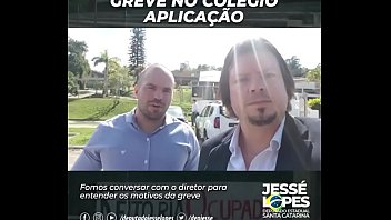 Deputado Safado Tentando Fuder Um Colégio Inteiro Junto Com Seu Amigo Virgem