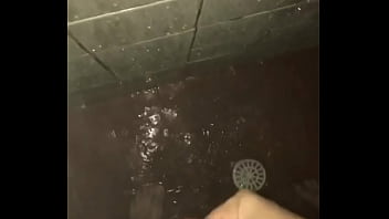 Tocando Uma Punheta No Banho - gay, banho, punheta - Video 3095931