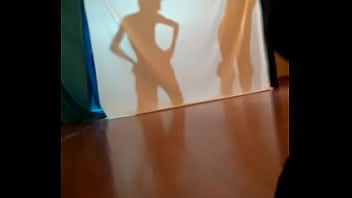 Meio Irmão Roludo Come Irmão D. Metros De Quatro Atrás Da Cortina