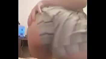 Eu Dançando Toda Tímida Para Meus Seguidores