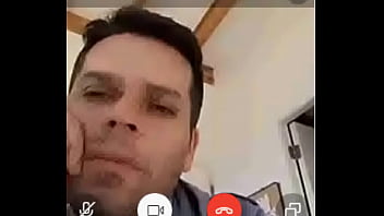 Eduardo Díaz Se Masturba Bien En La Cámara En El Baño