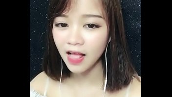 Uplive Em Gái Việt Hàng Ngon Show Trọn Tr_n Livestream
