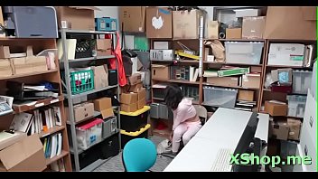 Pungent Kat Arina Begs For Fuck