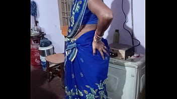 Sexy Aunty Navel