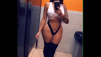 Big Ass Nudist Stripper Milf Stephanie P. 02