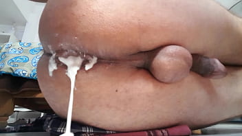 Anall Dilldo Leshita