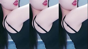 Gái Trung Quốc nhảy vũ điệu rung m_ng nứng lồn