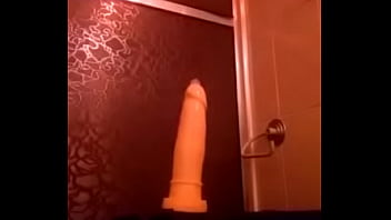 Rebolando No Consolo - casada, rebolando, consolo - Video 3119592