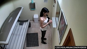 Voyeur Teen Lady Rubbing Her Pussy