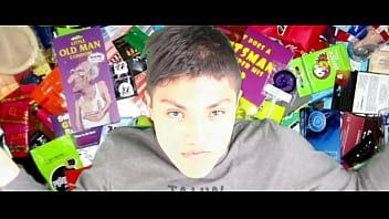 Chavito Quiere Ser Desvirgado