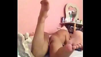 En Tanga Y En Cuatro Papi'