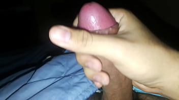 Una Paja Con Rica Venida