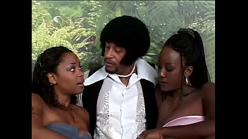 Ladies Man Has His Dick Sucked By Two Eager Sluts In Bed