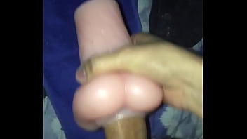 Metendo Na Buceta Artificial