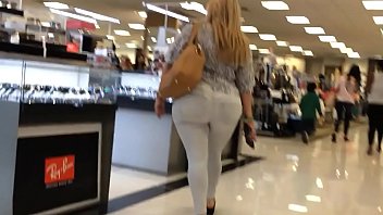 Candid Booty 3 - jeans, booty, walking, candid - Video 3105282