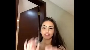 Mc Mirella De Calcinha