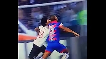 Talles Magno Do Vasco Aplica Lambreta Pornografica Em Jogador Do Fortaleza