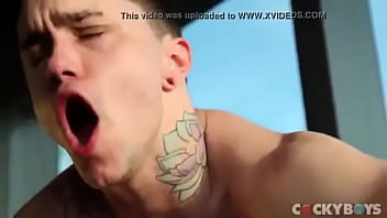 Rica Cogida Entre Chavos(video Completo Aquí) ~~