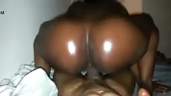 Bonne Baise Huileuse