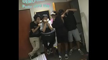 Demo Nios Falle Otra Vez Surf