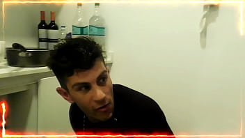 Llame A Un Plomero Para Que Me Coja , Necesitaba Pija Desesperadamente