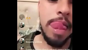 Gostoso Se Exibindo Na Live