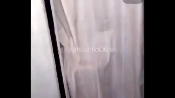Cremosinho Mostrando O Pau