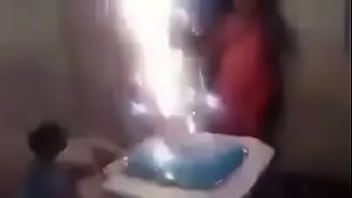 Paulão Do Sexo Botando Pé De Fava Para Mamar