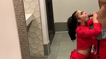 Genevieve Sinn Sucks Sevyan Harden' Bbc In Public Bathroom