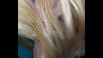 Me La Chupa En Cabina